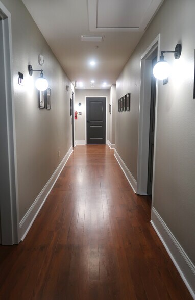 More Photos Of 244 E Park Ave, Lake Wales Office For Sale