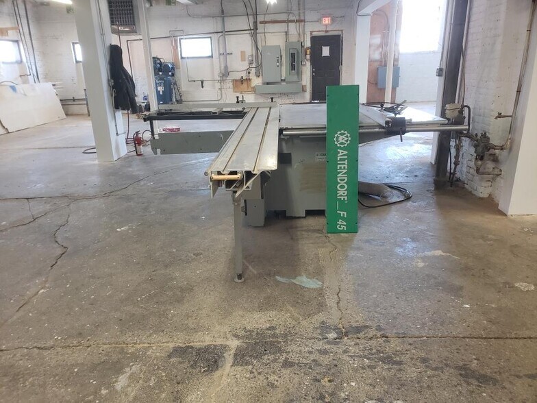 More Photos Of 477B Hasbrouck Ave, Kingston Manufacturing For Lease