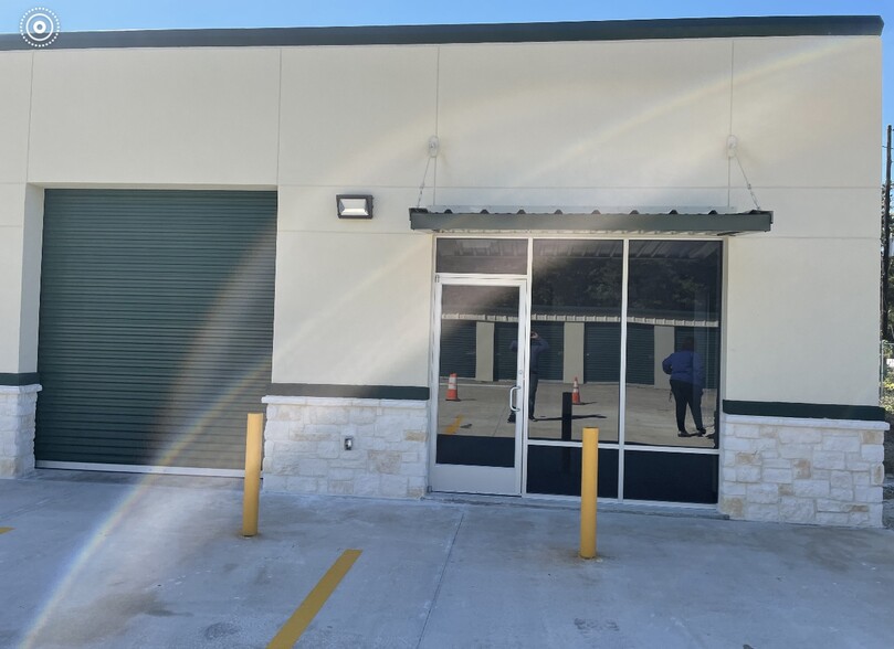 Primary Photo Of 7808 Highway 87 N, Orange Industrial For Lease