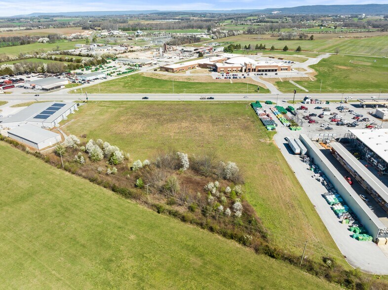 More Photos Of 0 Decherd Blvd, Winchester Land For Sale