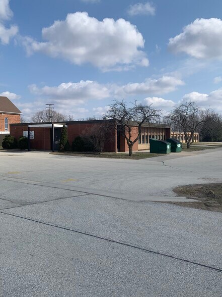 More Photos Of 3542 Finger Rd, Green Bay Specialty For Lease