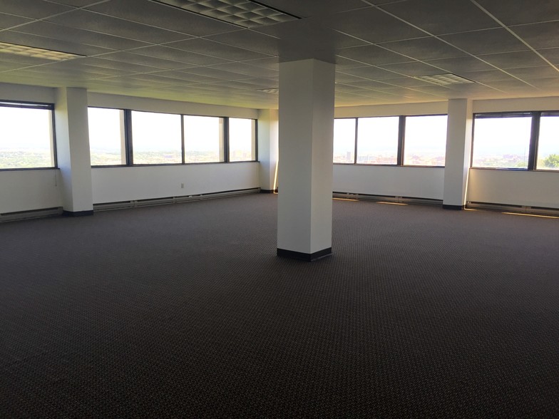 More Photos Of 530 Beacon Pky W, Birmingham Office For Sale