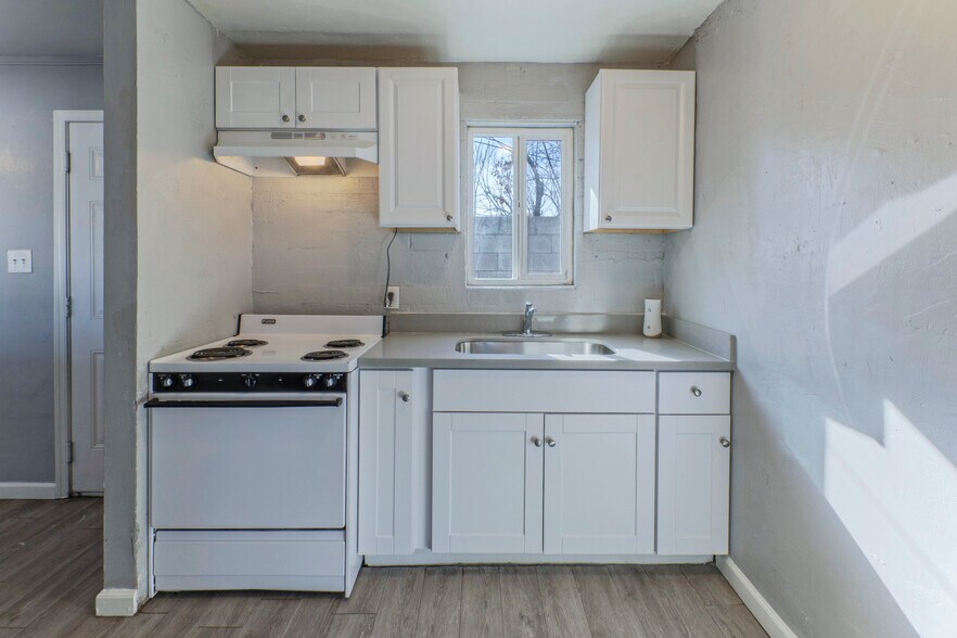 More Photos Of 1713 N 31st Pl, Phoenix Apartments For Sale