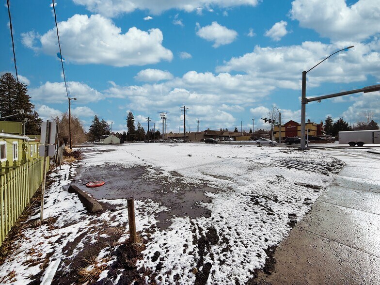 More Photos Of 530 SE 3rd St, Bend Land For Sale