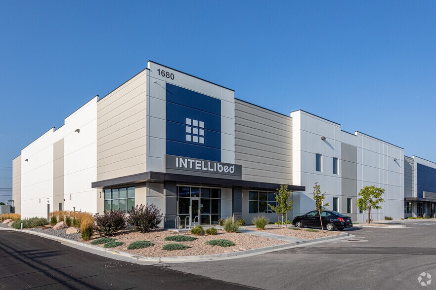 Primary Photo Of 1680 S Distribution Dr, Salt Lake City Warehouse For Lease