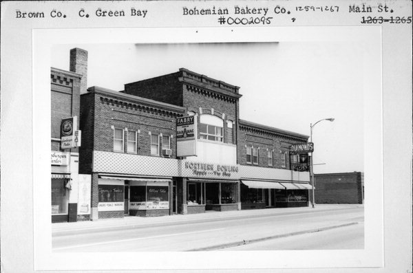 More Photos Of 1263 Main St, Green Bay Office For Lease