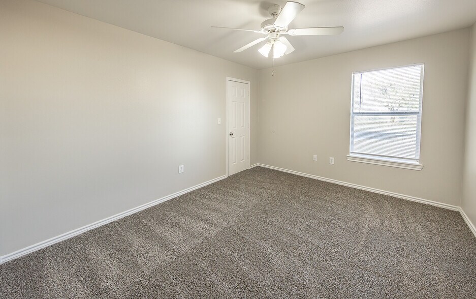More Photos Of 602 N Belmont, Lubbock Apartments For Sale