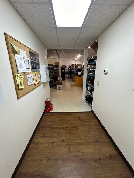 More Photos Of 1250 Rochester St, Lima Light Manufacturing For Lease