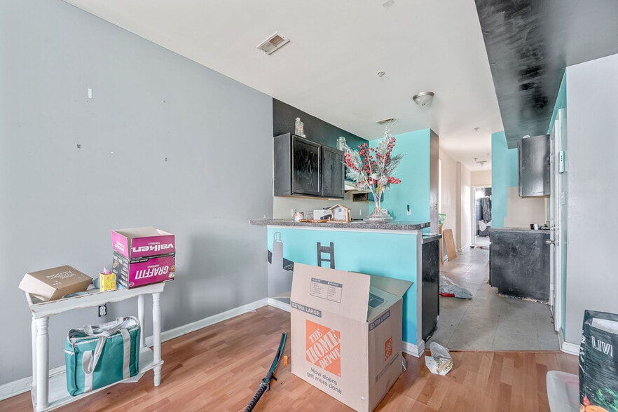 More Photos Of 139 State St, Camden Multifamily For Sale