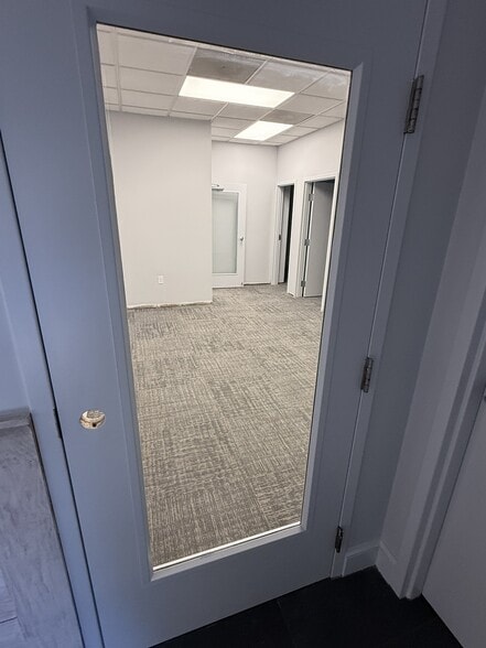 More Photos Of 1384 Remount Rd, Charleston Manufacturing For Lease