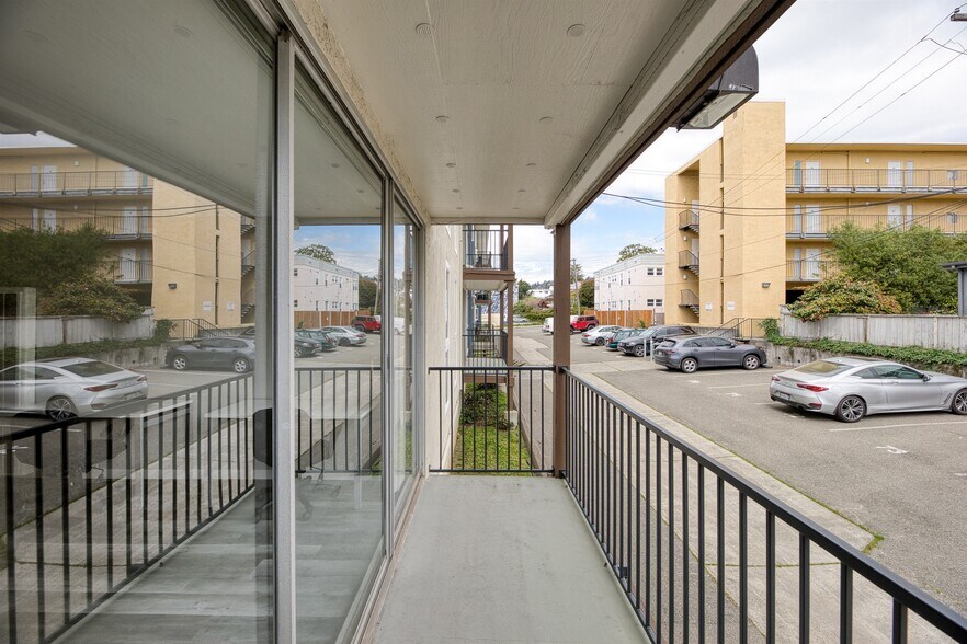 More Photos Of 1709 Shattuck Ave, Berkeley Apartments For Sale