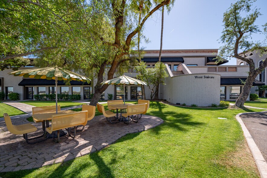 More Photos Of 7776 S Pointe Pky W, Phoenix Office For Lease