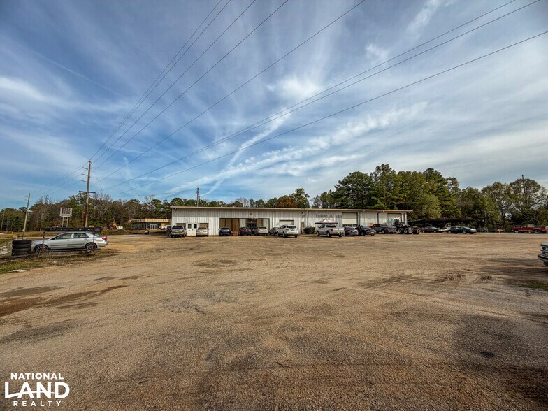 More Photos Of SR-5 S, Marion General Retail For Sale