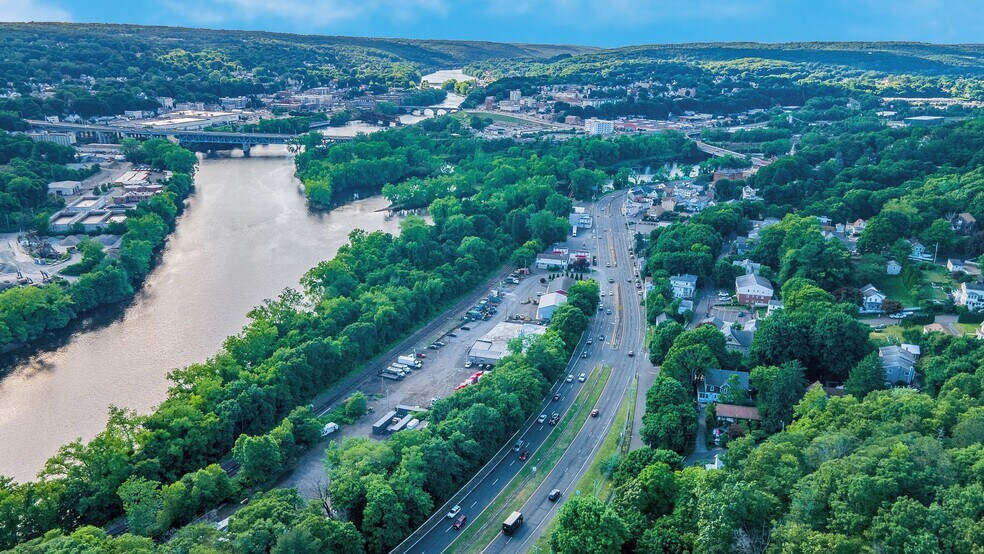 More Photos Of 38 Commerce St, Derby Manufacturing For Lease