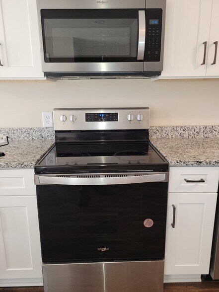 More Photos Of 109 E Highfill Ave, Liberty Apartments For Sale