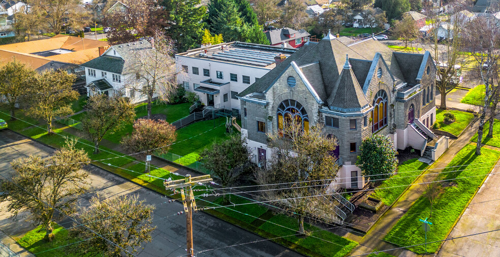 More Photos Of 820 Jefferson St NE, Salem Religious Facility For Sale