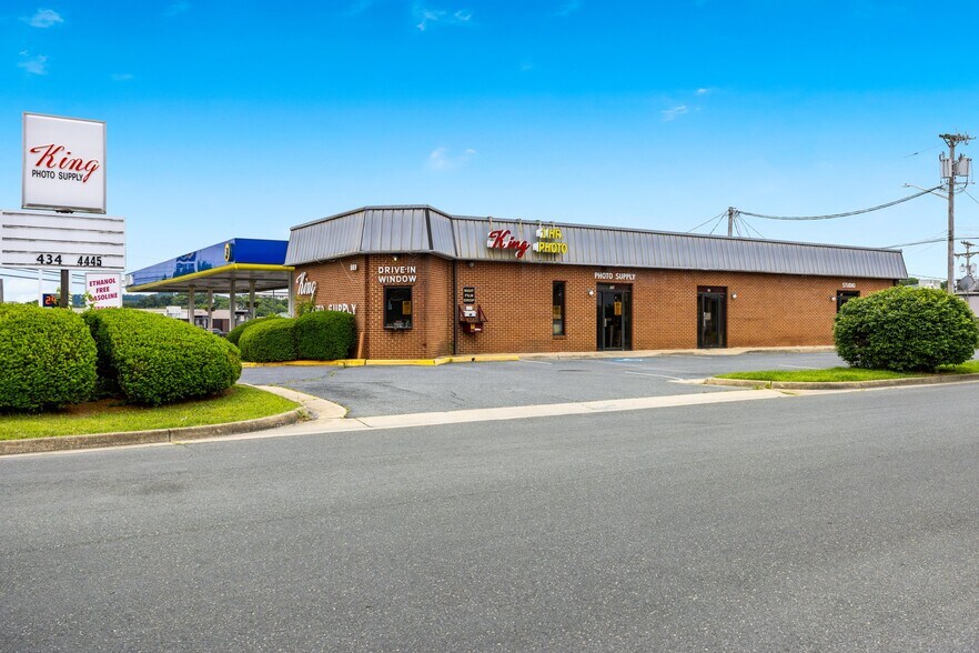 More Photos Of 889 E Market St, Harrisonburg Storefront Retail Office For Sale