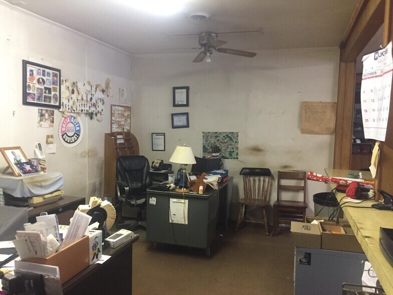 More Photos Of 701 US Highway 1 N, Norlina Office For Sale