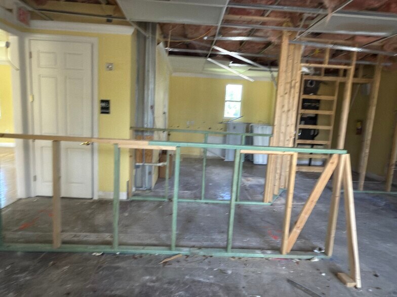 More Photos Of 3075 Bobcat Village Center Rd, North Port Medical For Sale