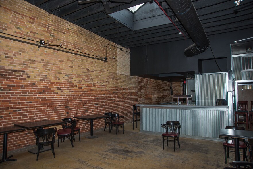 More Photos Of 49 N Saginaw St, Pontiac Bar For Sale
