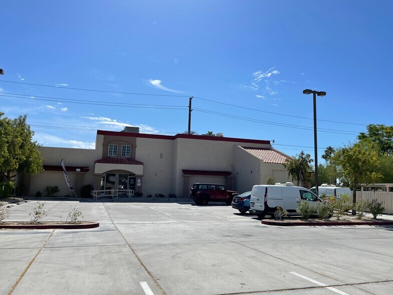 More Photos Of 32475 Date Palm Dr, Cathedral City Freestanding For Lease