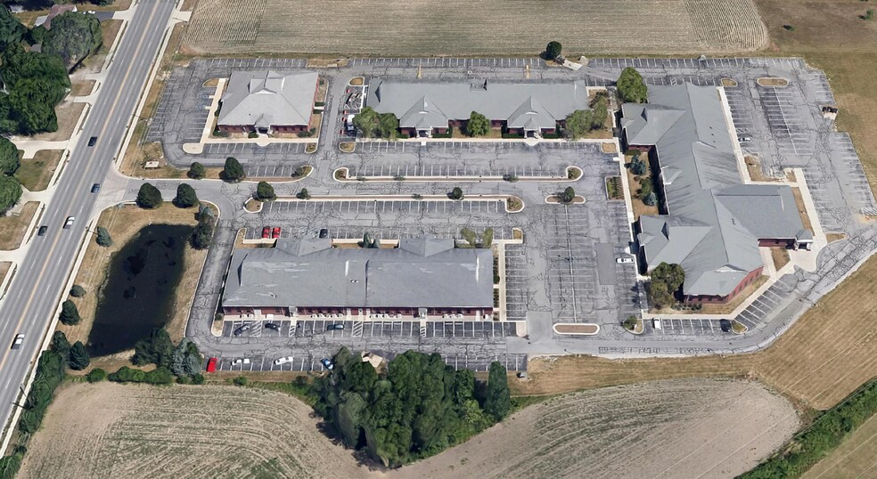 More Photos Of 2312-2330 S Dixon Rd, Kokomo Medical For Lease