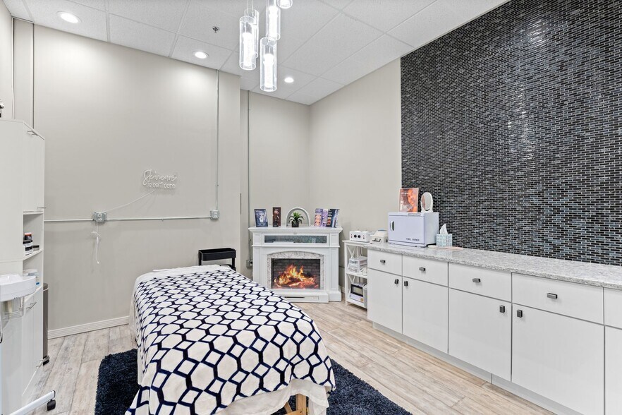 More Photos Of 18335 E 103rd Ave, Commerce City Medical For Sale