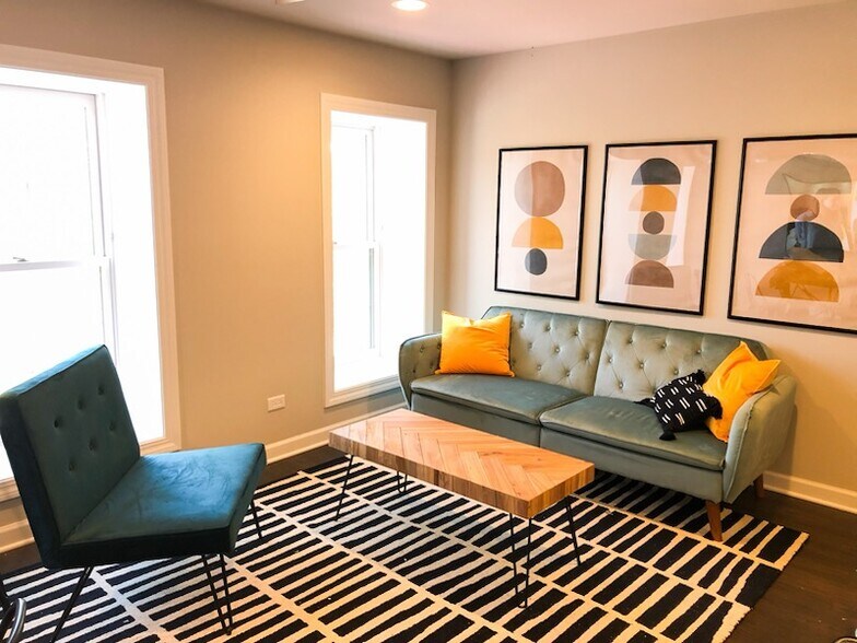 More Photos Of 10 N River St, Batavia Apartments For Sale