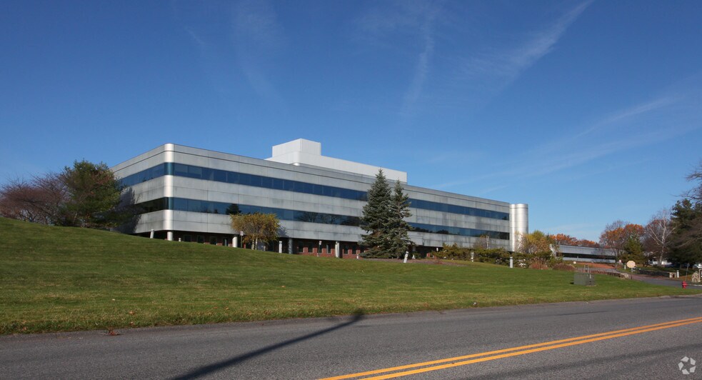 More Photos Of Northern Westchester Corporate Park, Yorktown Heights Office For Lease