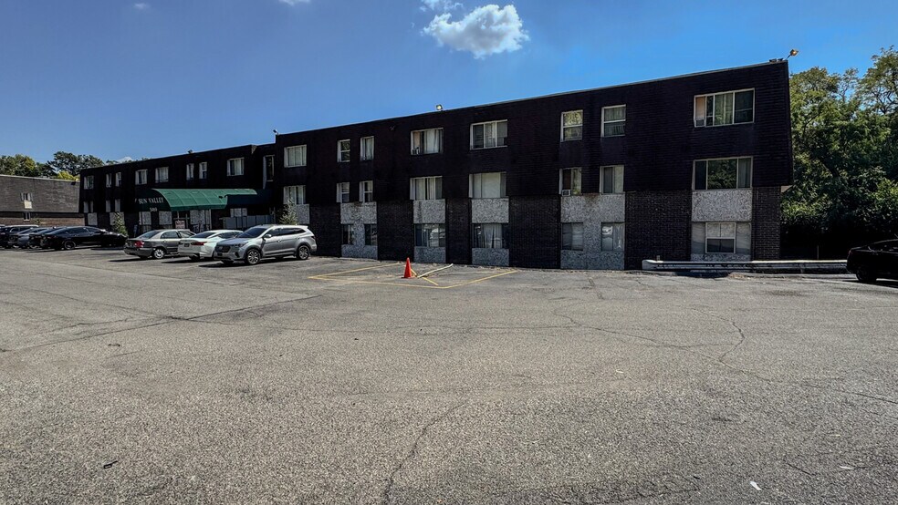 More Photos Of 5459-5473 Kirby Ave, Cincinnati Apartments For Sale