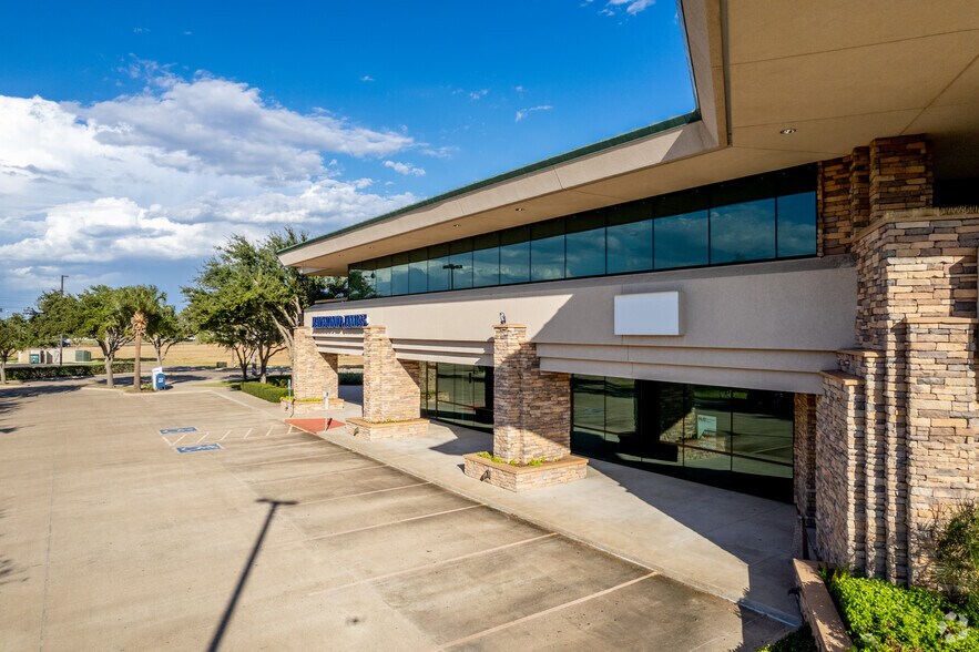 More Photos Of 1400 N Mccoll Rd, McAllen Medical For Lease