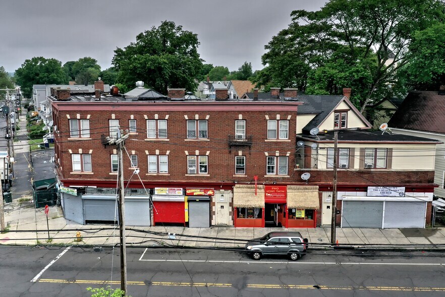 More Photos Of 50-60 Wood Ave, Bridgeport Apartments For Sale