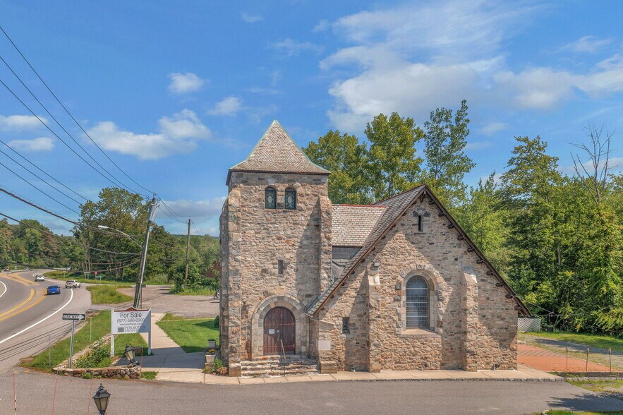 More Photos Of 1715 E Main St, Mohegan Lake Restaurant For Sale