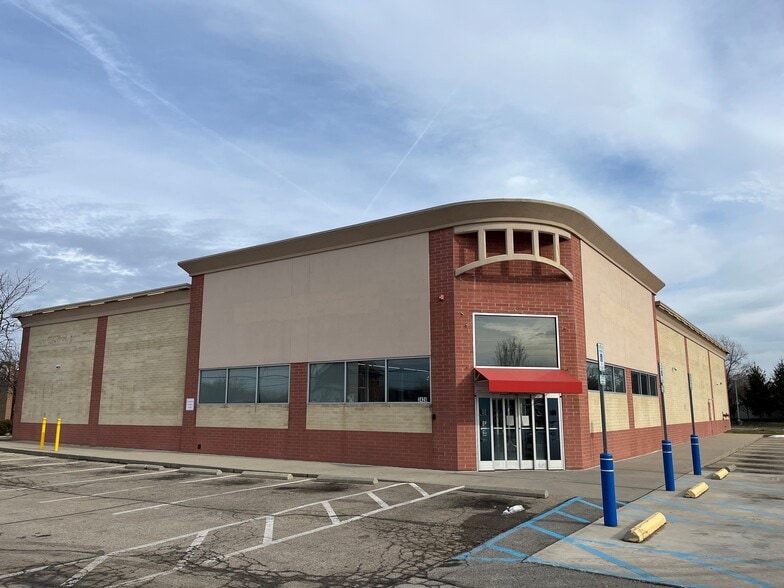 Primary Photo Of 3424 S High St, Columbus Drugstore For Lease