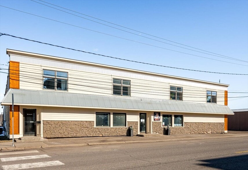 More Photos Of 1103 Avenue B, Cloquet Office For Lease