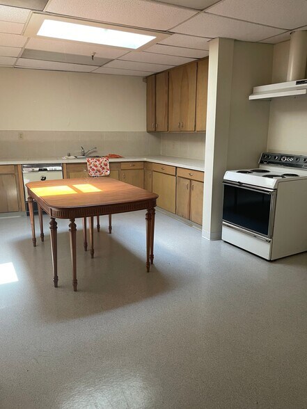 More Photos Of 564 S Dora St, Ukiah Medical For Lease