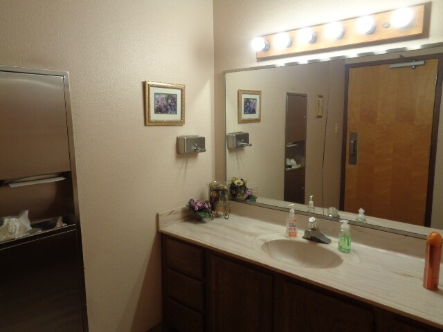 More Photos Of 500 N Church St, Las Cruces Loft Creative Space For Sale
