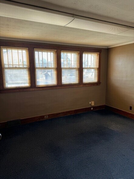 More Photos Of 213 E Michigan Ave, Saline Office Residential For Sale