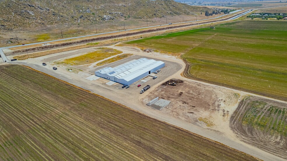 More Photos Of 35650 Hidden Springs Rd, Hemet Warehouse For Lease