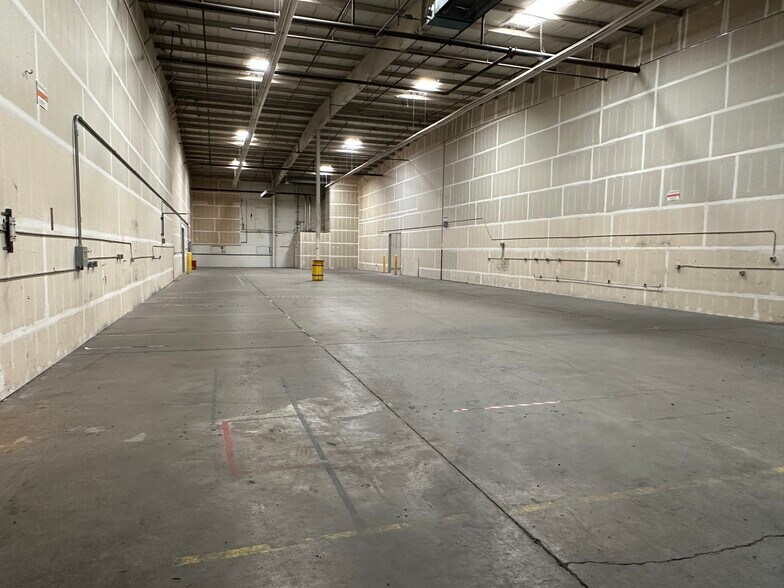 More Photos Of 370 Ryan Ave, Chico Manufacturing For Lease