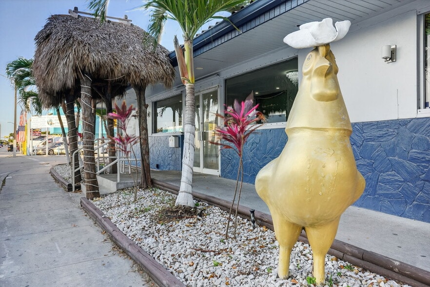 More Photos Of 45 NW 22nd Ave, Miami Restaurant For Sale