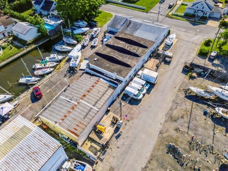 More Photos Of 41 Degnon Blvd, Bay Shore Manufacturing For Sale