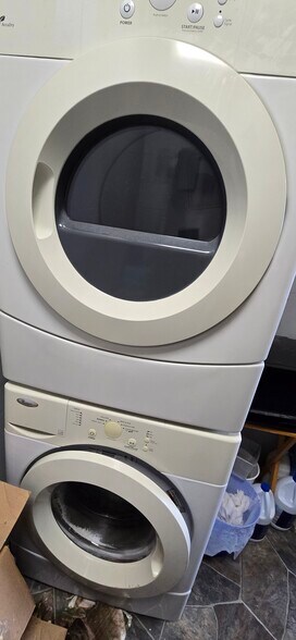 More Photos Of 10109 99 Av, Fort Saskatchewan General Retail For Lease