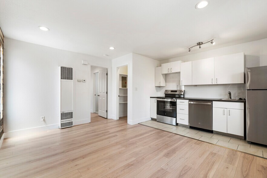 More Photos Of 521 Sinclair, Reno Apartments For Sale