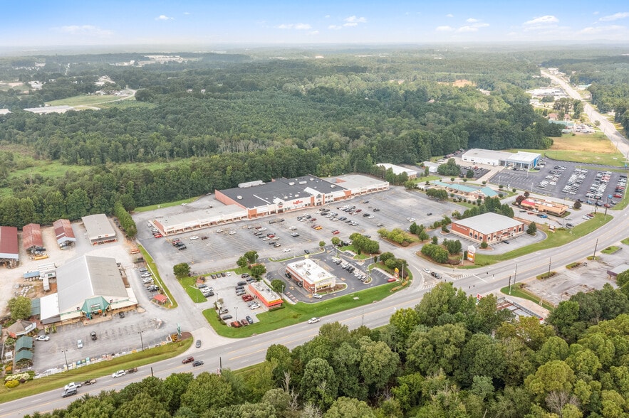 More Photos Of 1124 N Park St, Carrollton Unknown For Lease