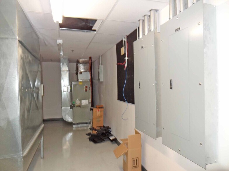 More Photos Of 1311-1319 Pineview Dr, Morgantown Medical For Lease