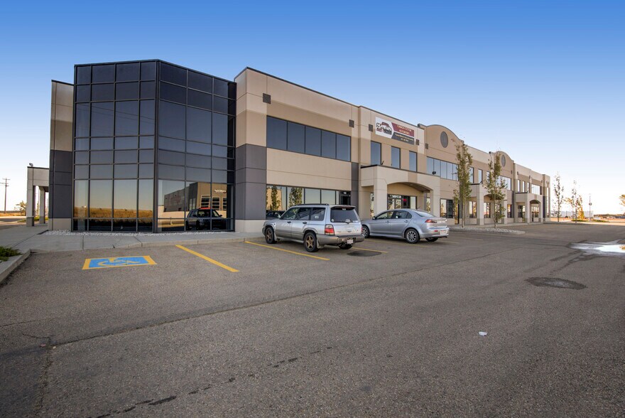 More Photos Of 11870 88th Ave, Fort Saskatchewan Unknown For Lease
