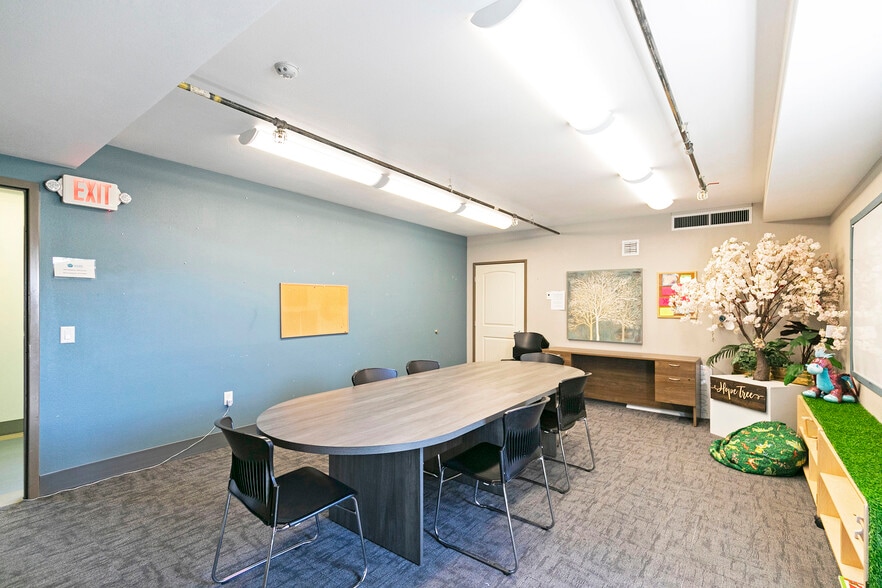 More Photos Of 2606 South Ave W, Missoula Shelter For Sale