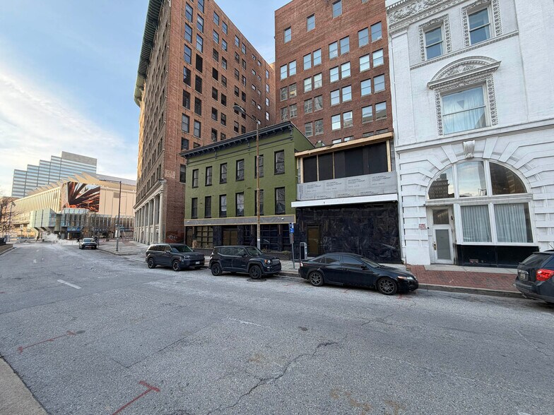 More Photos Of 8-14 Park Ave, Baltimore Storefront Retail Office For Sale