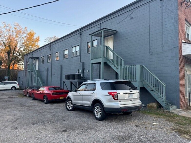 More Photos Of 201 S Main St, Gretna Apartments For Sale